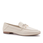 Mocassim Couro Off White Lia Line - Elegância e Conforto