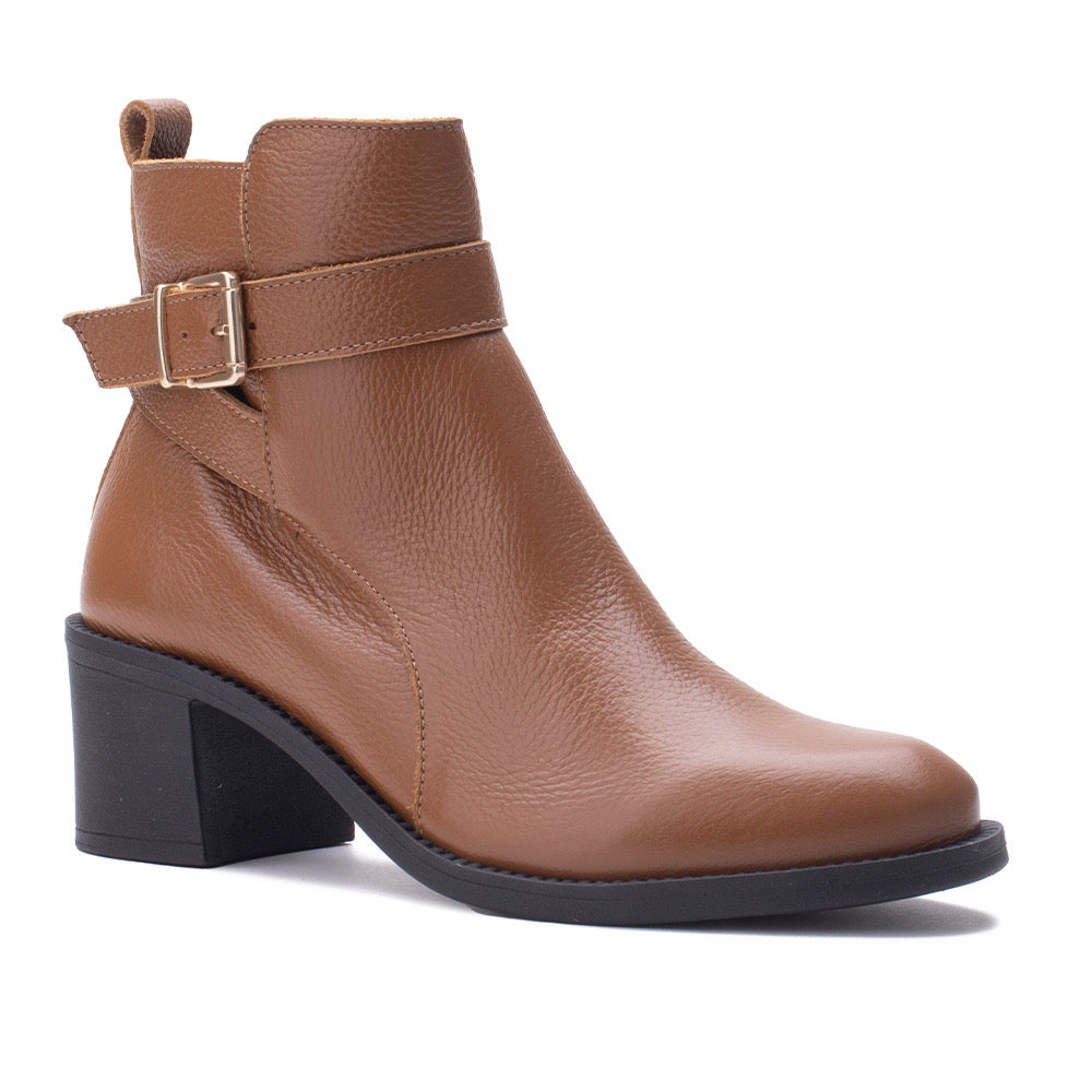 Coturno Whisky com Fivela Lia Line - Estilo e Robustez