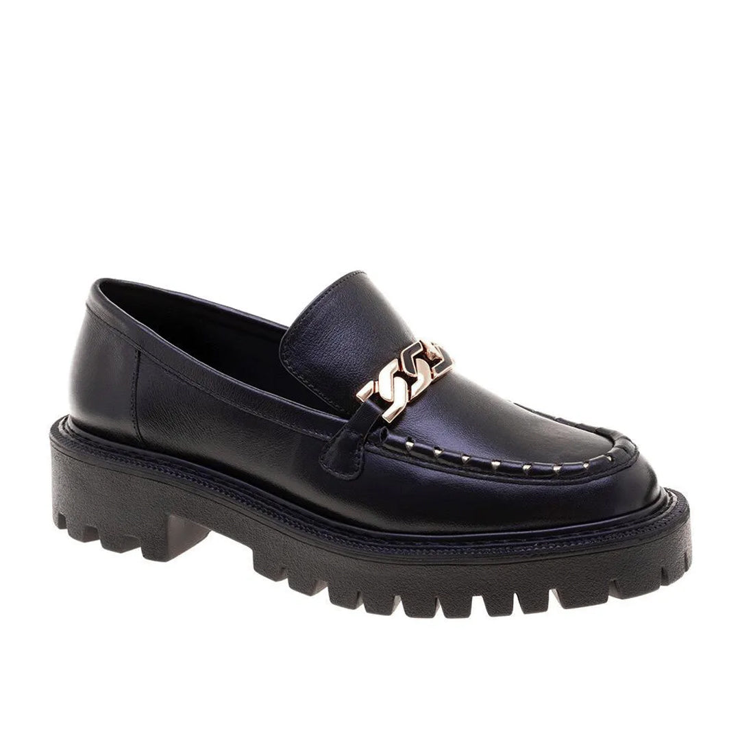 Mocassim em Couro Preto com Corrente Lia Line