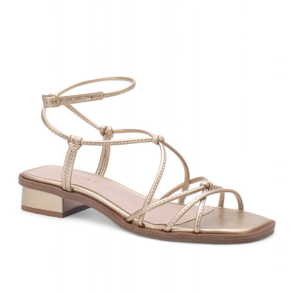 Rasteira Lialine em tiras Ouro Light