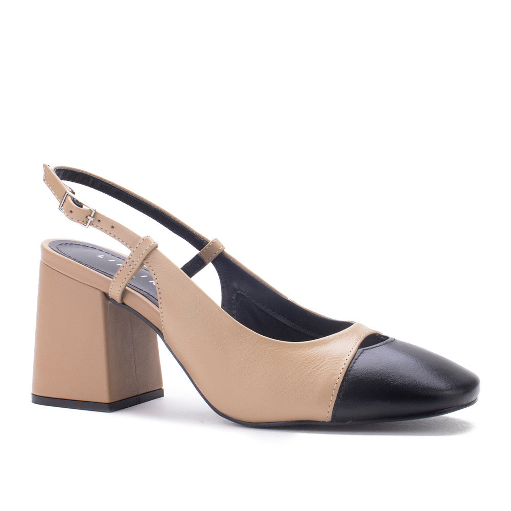 Sandália Couro Caitlyn Lia Line - Elegância com Salto Quadrado de 9 cm